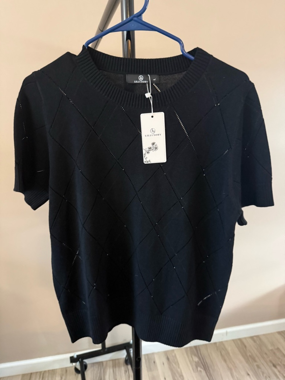 Lill & Story Black Short-Sleeve Diamond Knit Top